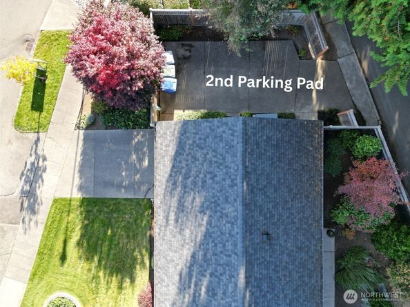16505 Shore Drive NE, Lake Forest Park WA 98155