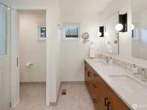 16505 Shore Drive NE, Lake Forest Park WA 98155