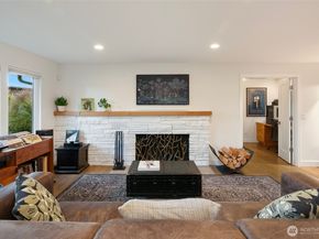 16505 Shore Drive NE, Lake Forest Park WA 98155