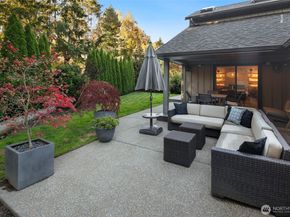 16505 Shore Drive NE, Lake Forest Park WA 98155