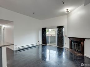 1100 Harrington Avenue NE 310, Renton WA 98056