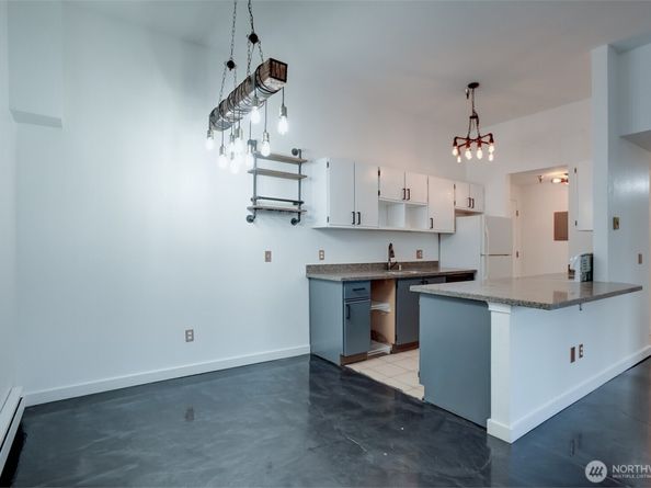 1100 Harrington Avenue NE 310, Renton WA 98056