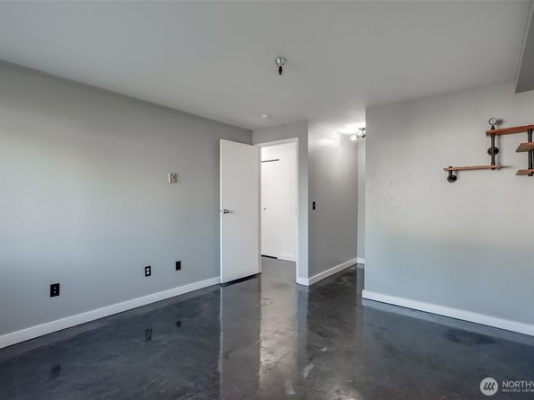 1100 Harrington Avenue NE 310, Renton WA 98056