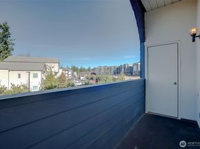 1100 Harrington Avenue NE 310, Renton WA 98056