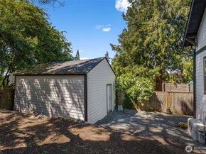 2125 N 90th Street, Seattle WA 98103