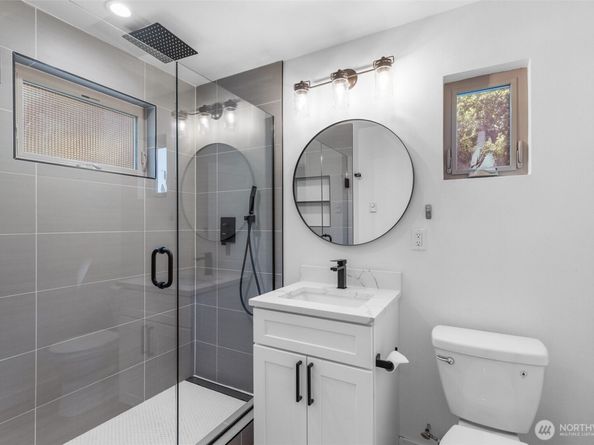 2125 N 90th Street, Seattle WA 98103