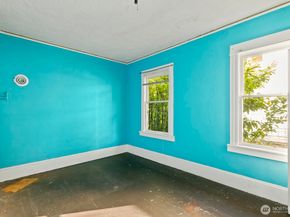 4812 46th Avenue SW, Seattle WA 98116