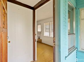 4812 46th Avenue SW, Seattle WA 98116