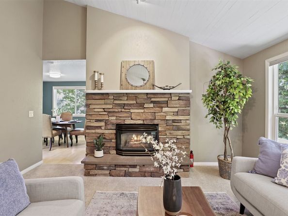 19205 124th Avenue SE, Kent WA 98031