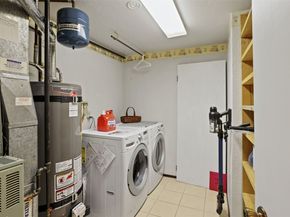 19205 124th Avenue SE, Kent WA 98031