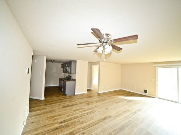 9815 Holly Drive A103, Everett WA 98204