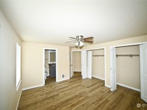 9815 Holly Drive A103, Everett WA 98204