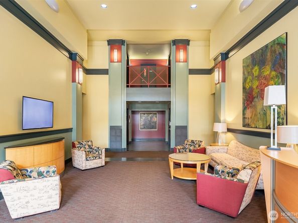 2414 1st Ave 709, Seattle WA 98121