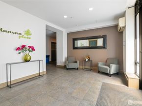 4547 8th Avenue NE 308, Seattle WA 98105
