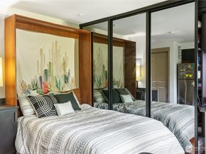 4547 8th Avenue NE 308, Seattle WA 98105