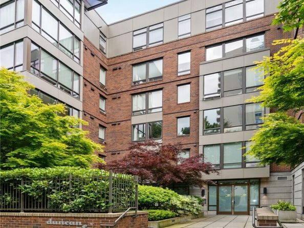 4547 8th Avenue NE 308, Seattle WA 98105