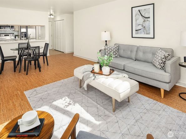 275 W Roy Street 414, Seattle WA 98119