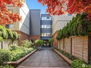 275 W Roy Street 414, Seattle WA 98119