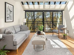 275 W Roy Street 414, Seattle WA 98119