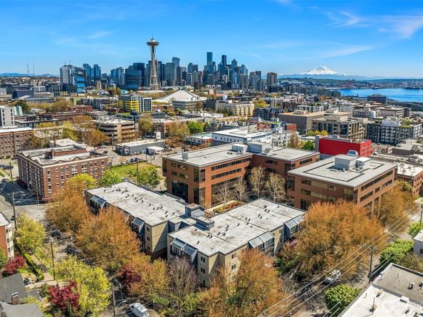 275 W Roy Street 414, Seattle WA 98119