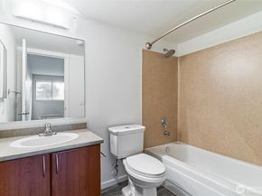 15415 35th Avenue W F105, Lynnwood WA 98087