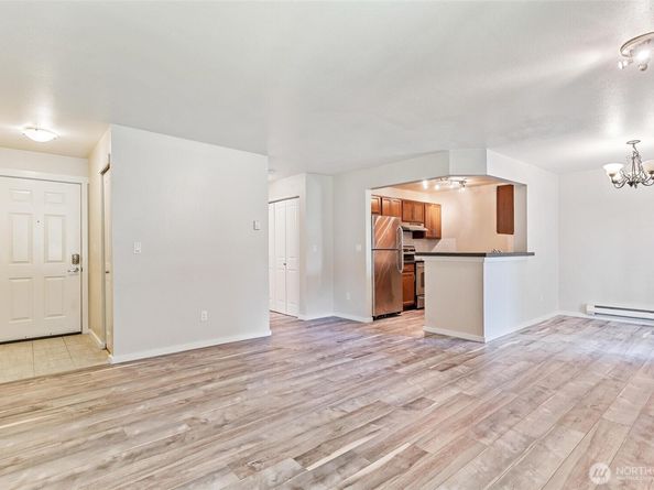 15415 35th Avenue W F105, Lynnwood WA 98087
