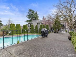 15415 35th Avenue W F105, Lynnwood WA 98087