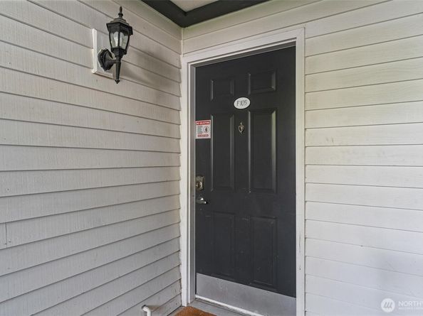 15415 35th Avenue W F105, Lynnwood WA 98087
