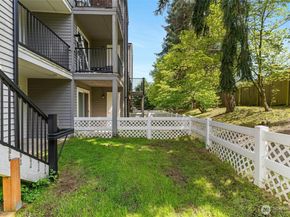 15415 35th Avenue W F105, Lynnwood WA 98087