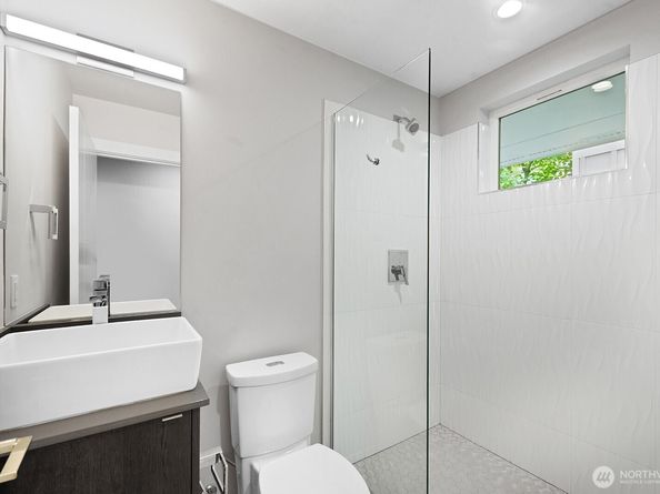 2725 A S Norman Street, Seattle WA 98144