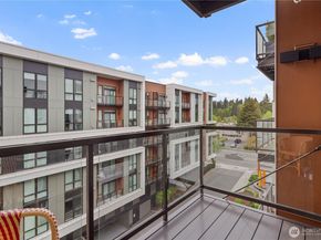 11903 NE 128th Street 520, Kirkland WA 98034