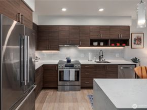 11903 NE 128th Street 520, Kirkland WA 98034