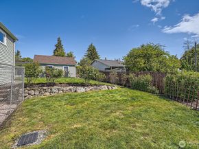 10758 22nd Avenue SW, Seattle WA 98146