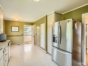 10758 22nd Avenue SW, Seattle WA 98146