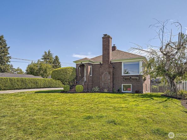 10758 22nd Avenue SW, Seattle WA 98146