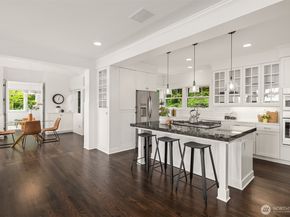 7934 Lake View Lane, Mercer Island WA 98040