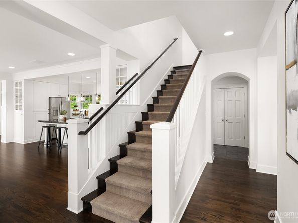 7934 Lake View Lane, Mercer Island WA 98040