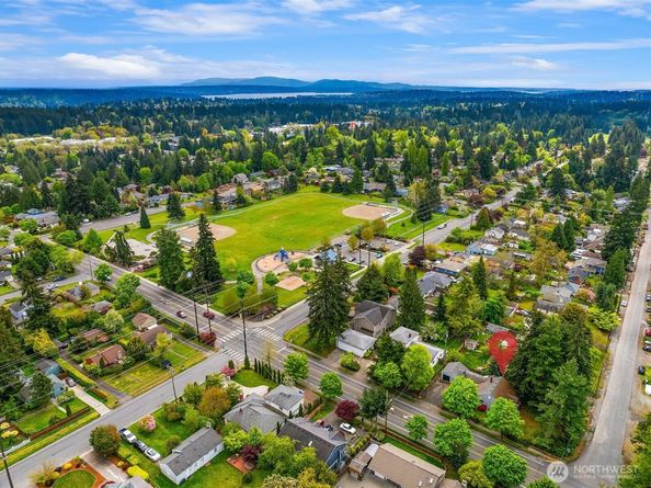 15278 6th Avenue NE, Shoreline WA 98155