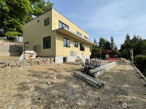 6950 SE Maker Street, Mercer Island WA 98040