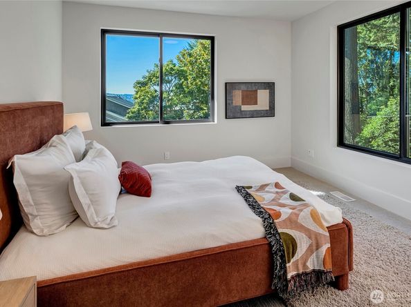 6950 SE Maker Street, Mercer Island WA 98040