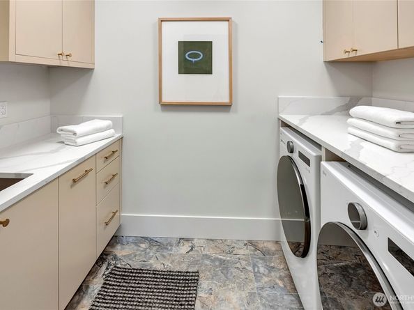 6950 SE Maker Street, Mercer Island WA 98040