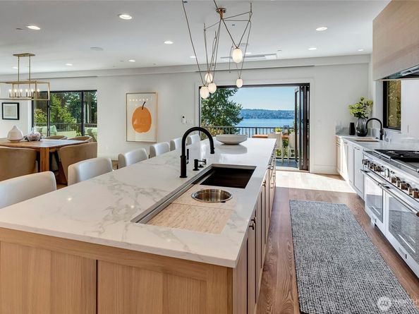 6950 SE Maker Street, Mercer Island WA 98040