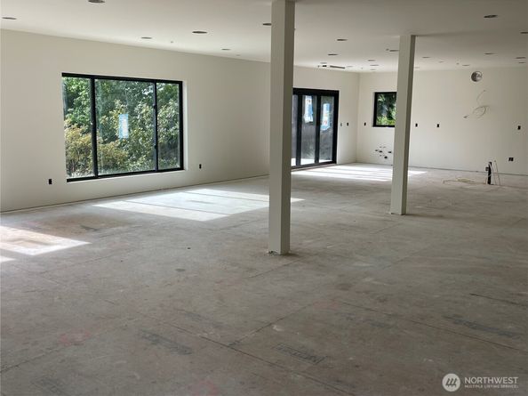 6950 SE Maker Street, Mercer Island WA 98040