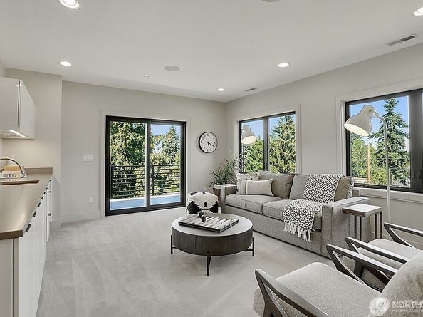 6950 SE Maker Street, Mercer Island WA 98040