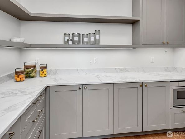 6950 SE Maker Street, Mercer Island WA 98040