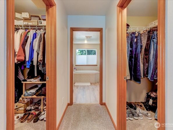 907 196th Place SW, Lynnwood WA 98036