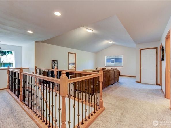 907 196th Place SW, Lynnwood WA 98036