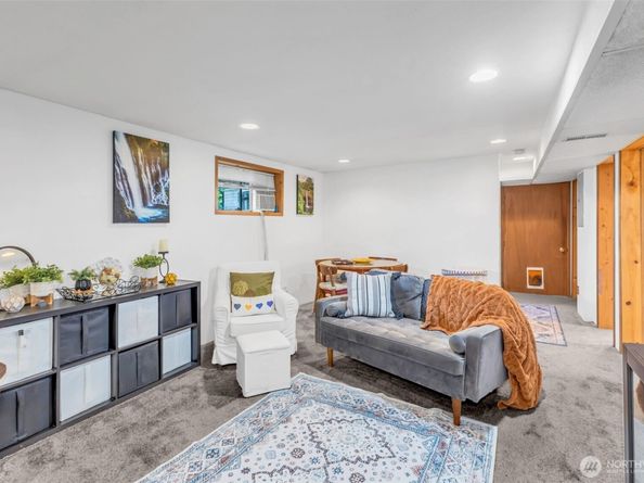 13946 51st Avenue S, Tukwila WA 98168