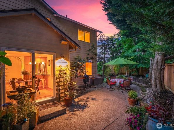 10820 NE 144th Court, Kirkland WA 98034