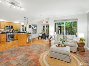 10820 NE 144th Court, Kirkland WA 98034